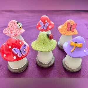 6 Brand new wood mushrooms